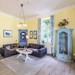 Villa \